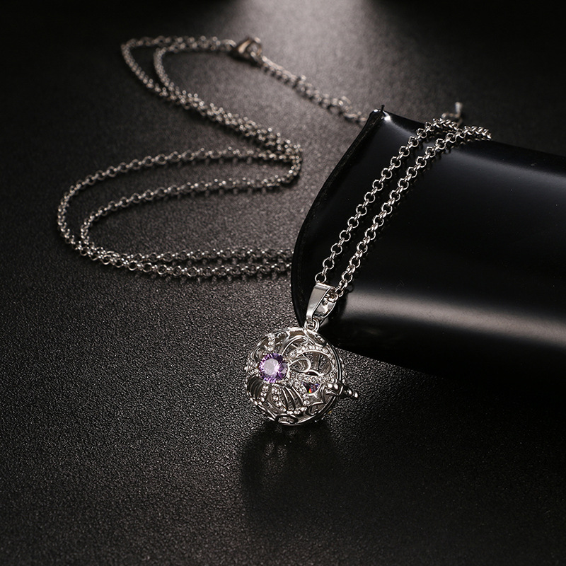 1:White K purple diamond necklace