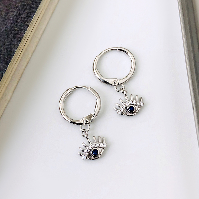 3:silver earrings