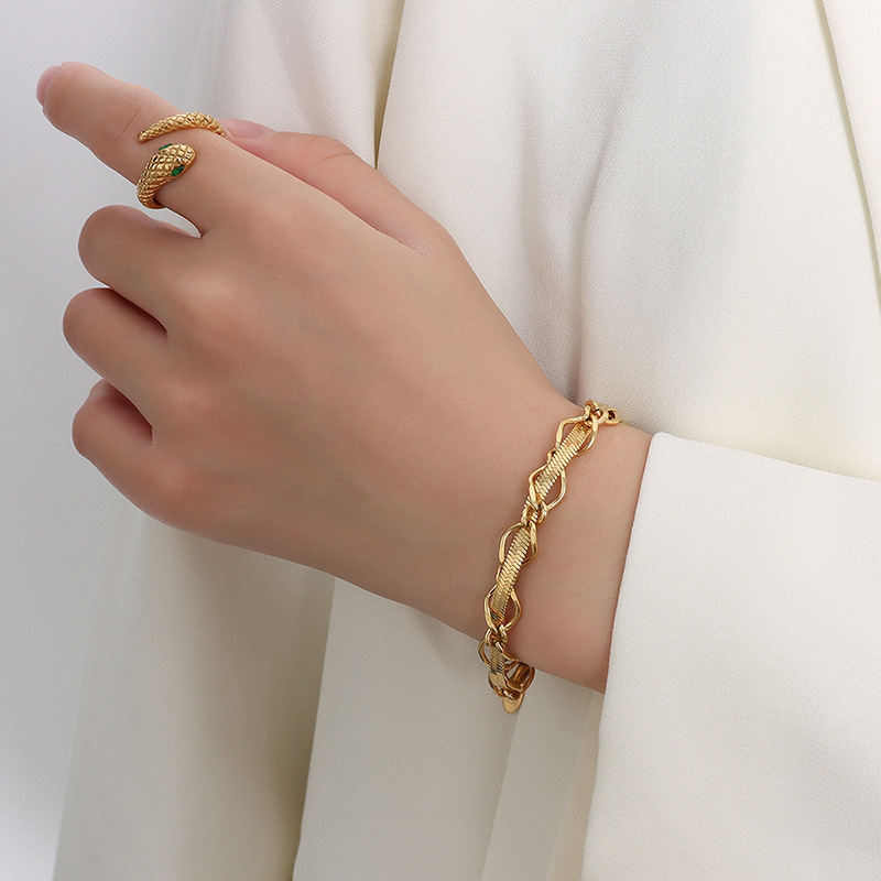 E278 Gold Bracelet 15cm