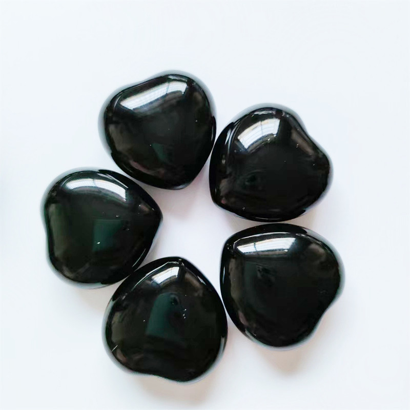 Schwarzer Obsidian