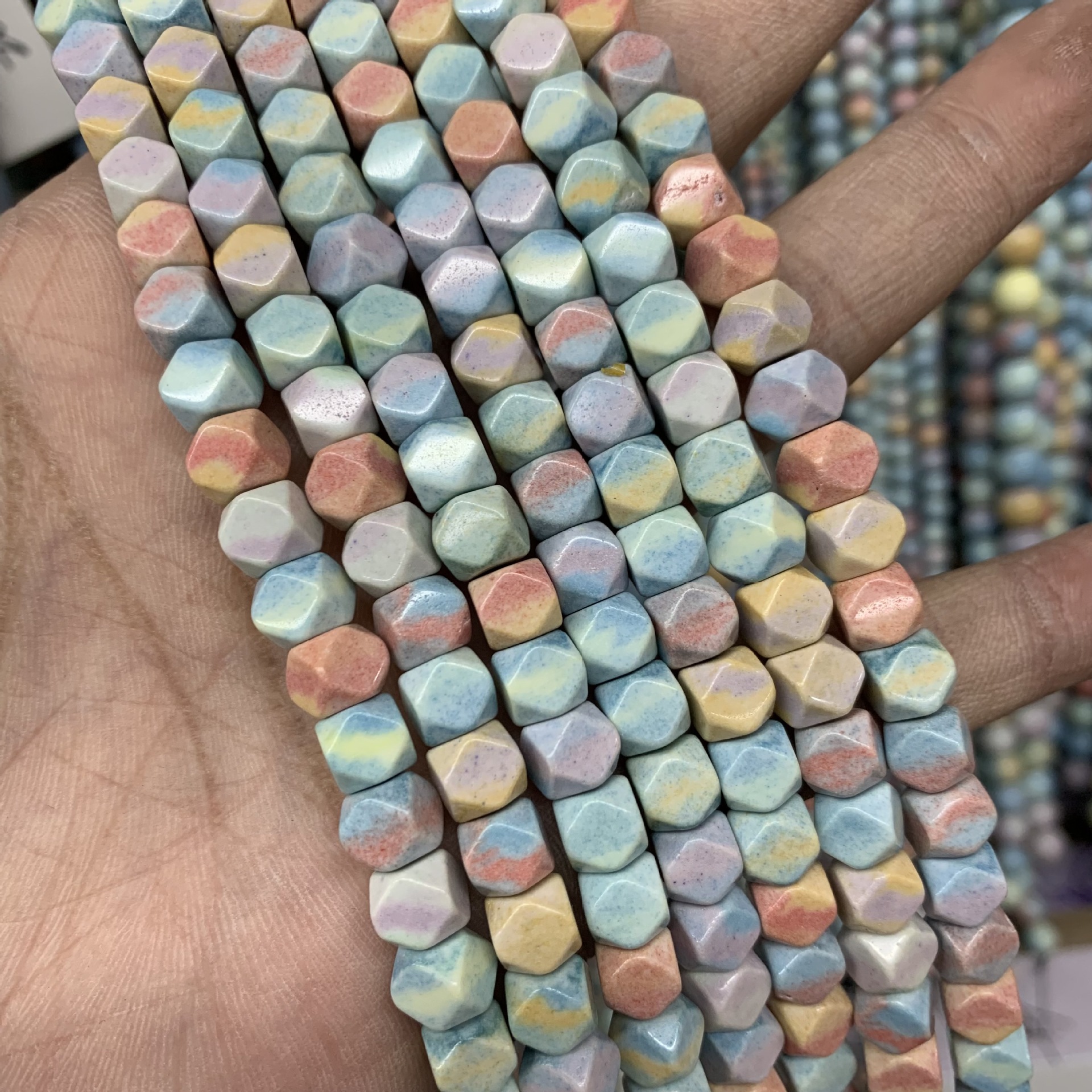 10:52 pieces of 6-7mm cube beads