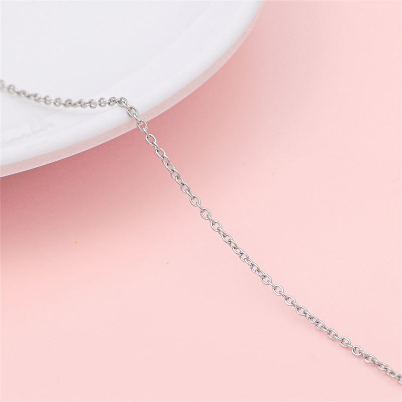 #03 cross chain width about 1.6mm