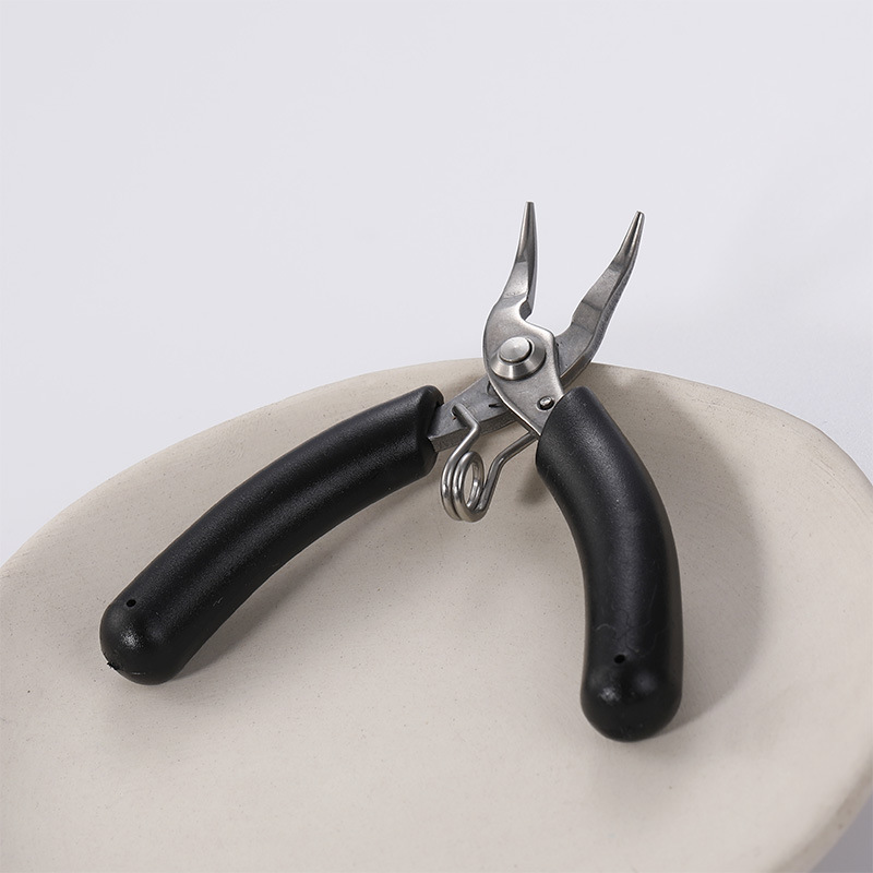 Curved nose pliers
