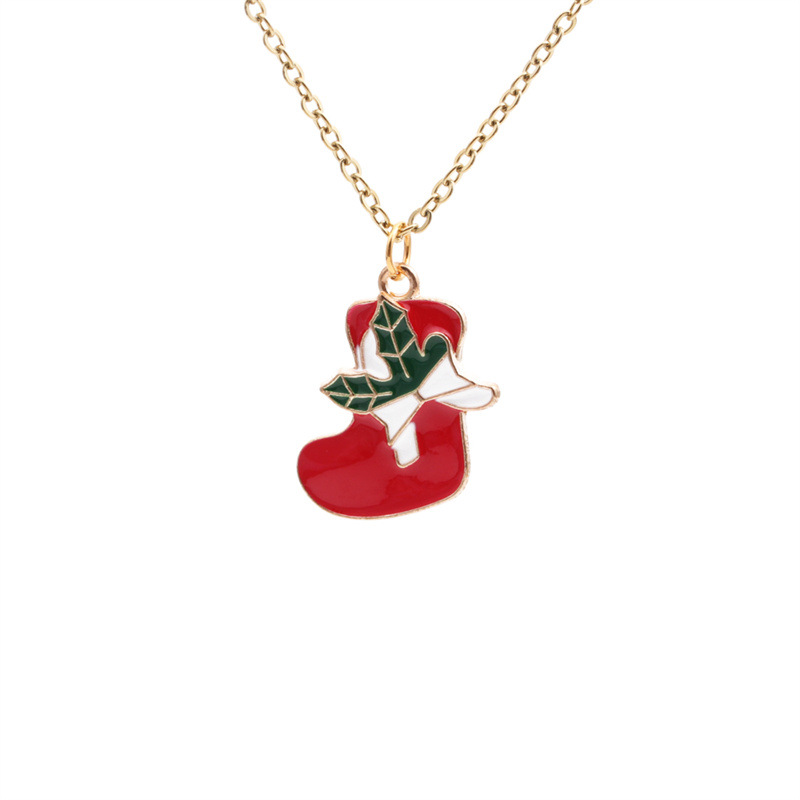 3:christmas sock necklace