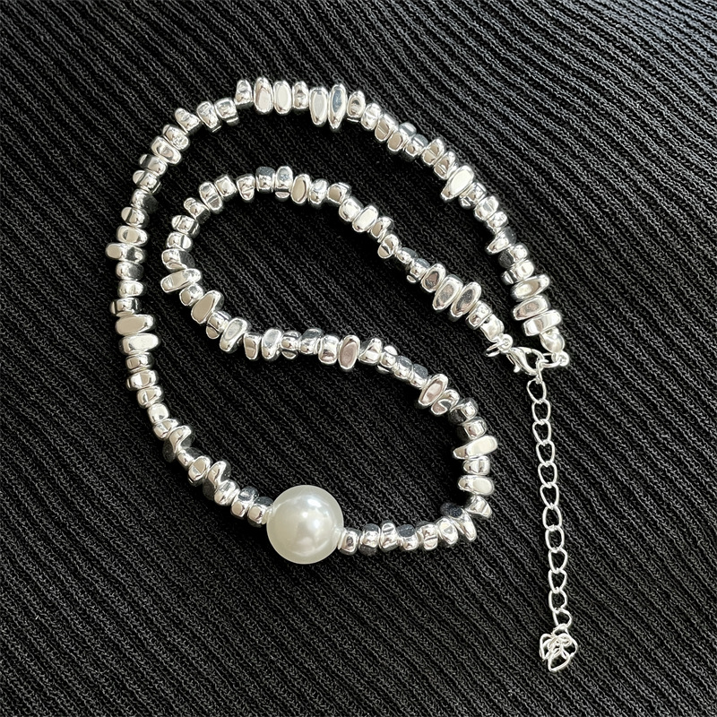 Necklace: about 40 and 8cm