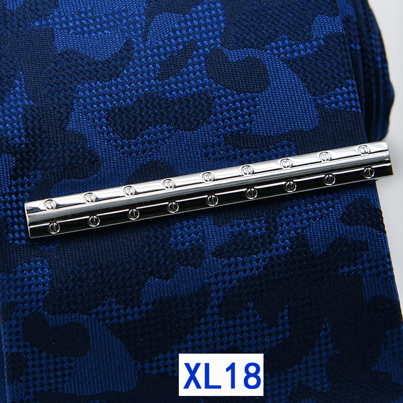 XL18