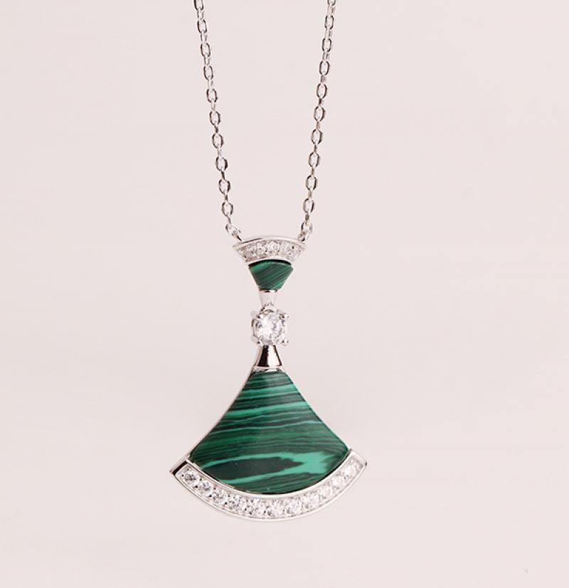 2:platinum color plated with malachite