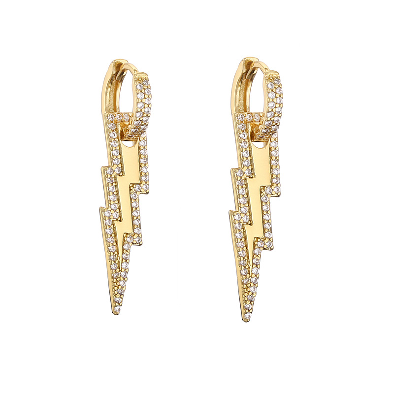3:1 pair of gold earrings