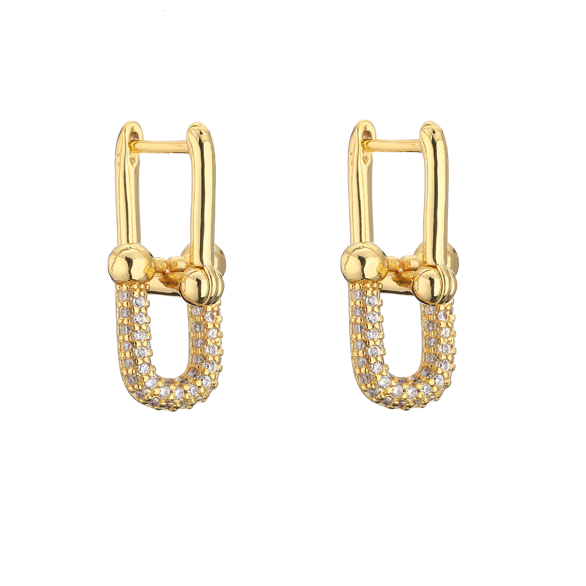 4:1 pair of earrings