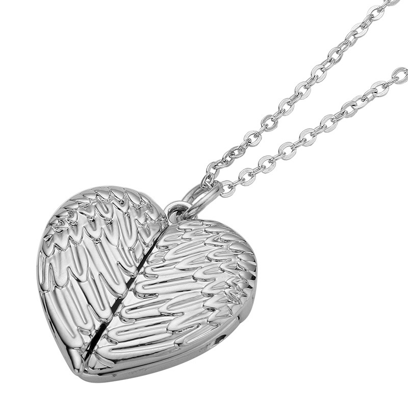 1:silver necklace