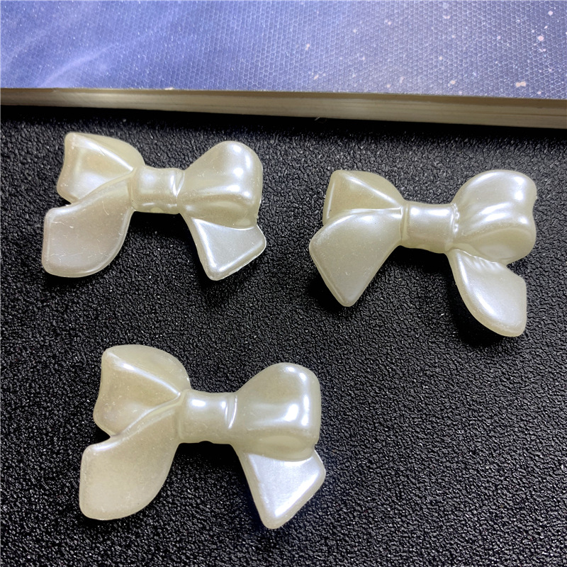 3:Pearl White Big Bow (21*32mm)