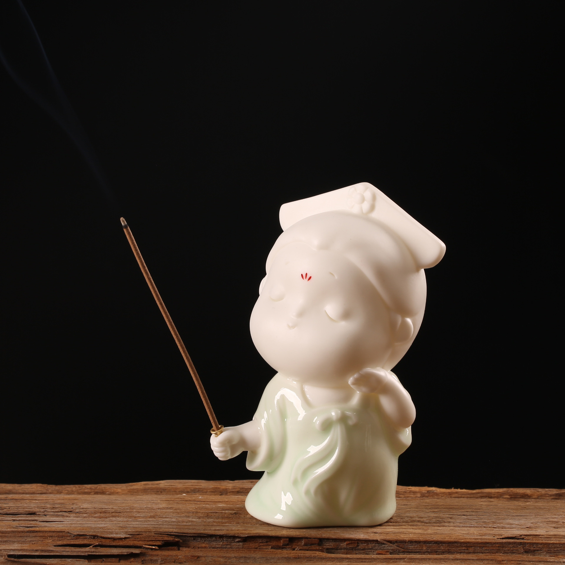 Xiao Gong'e Incense Insert - Celadon Touching Nood