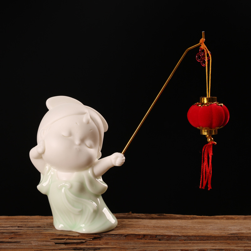 Xiaogong'e Lantern Ornament - Celadon Touching Ears (Send incense   Small Lantern)