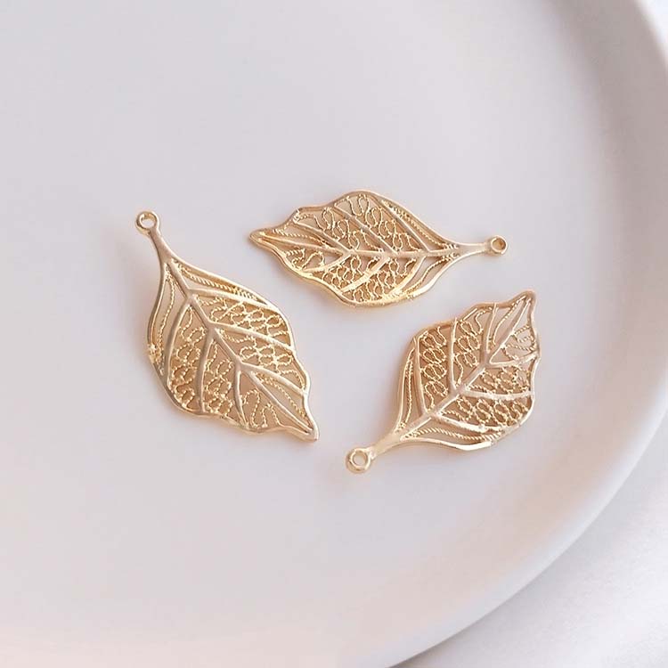 Hollow Leaves 18x36.8mm