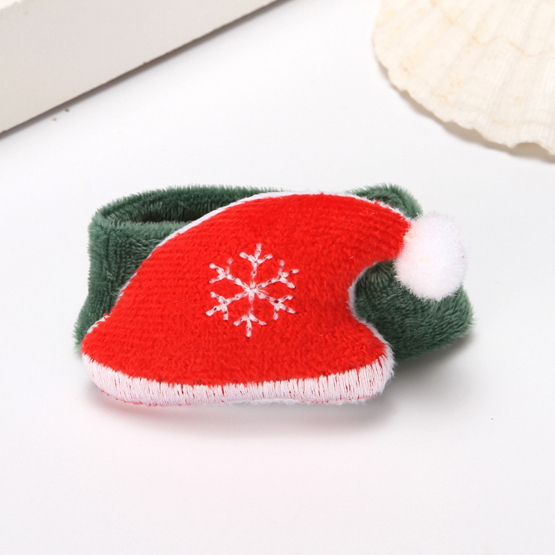 3:Santa hat