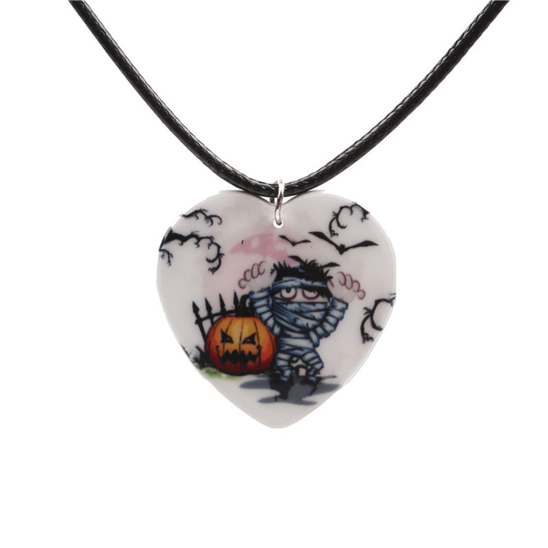 1:Zombie Necklace
