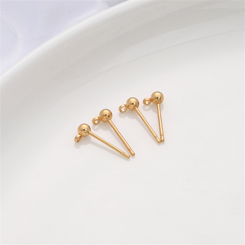 Plated in 18k gold 3.0x14mm