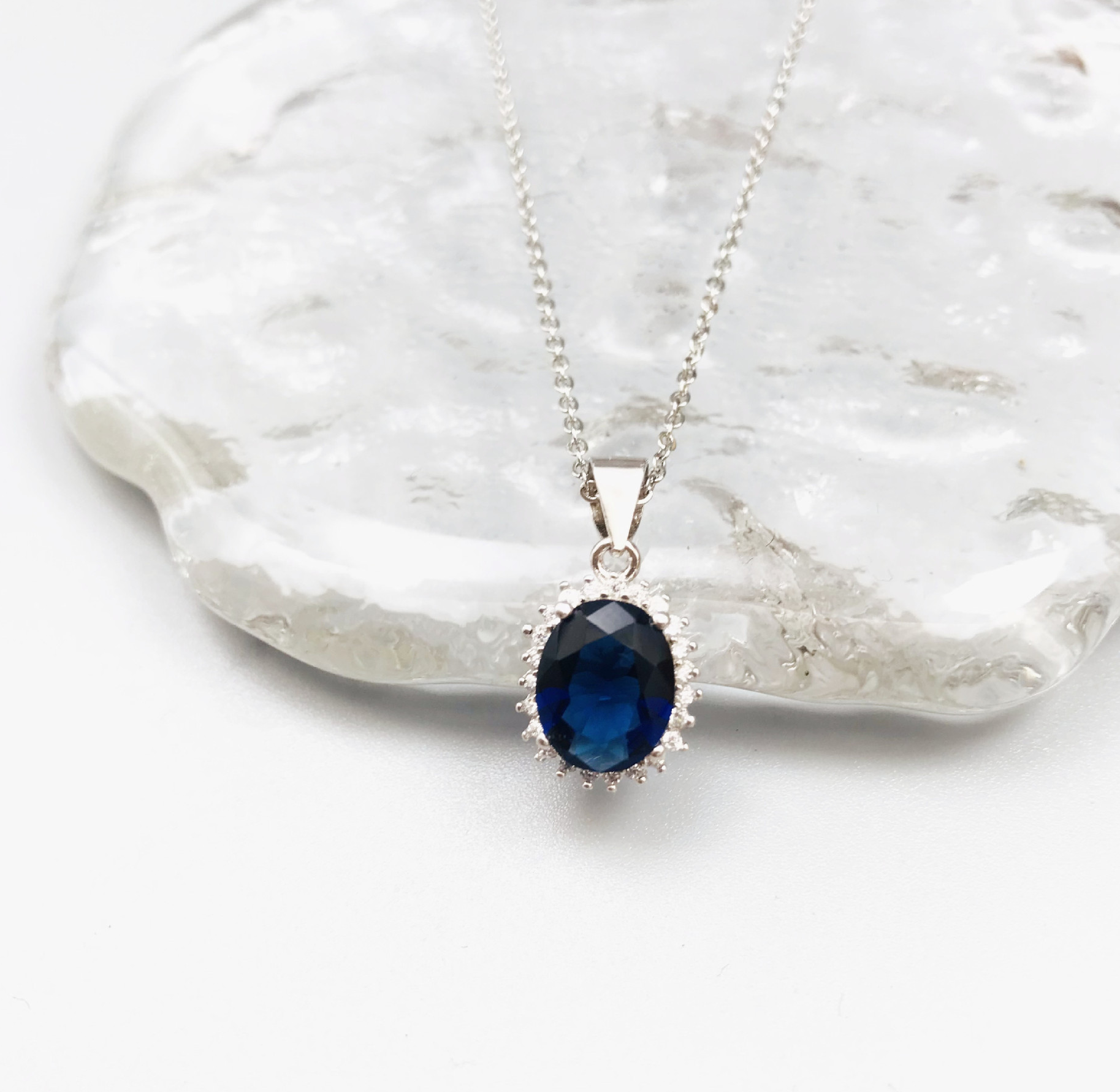 6:blue  necklace