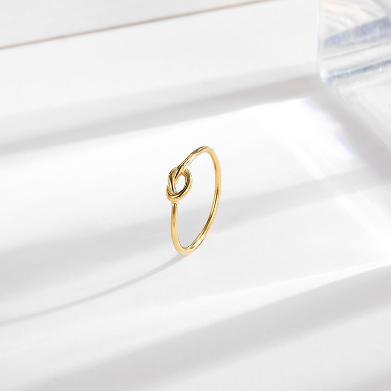 Rope knot gold ring