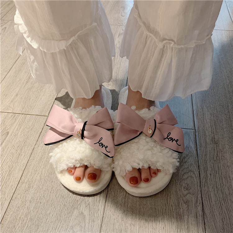 Off-white and pink bow
