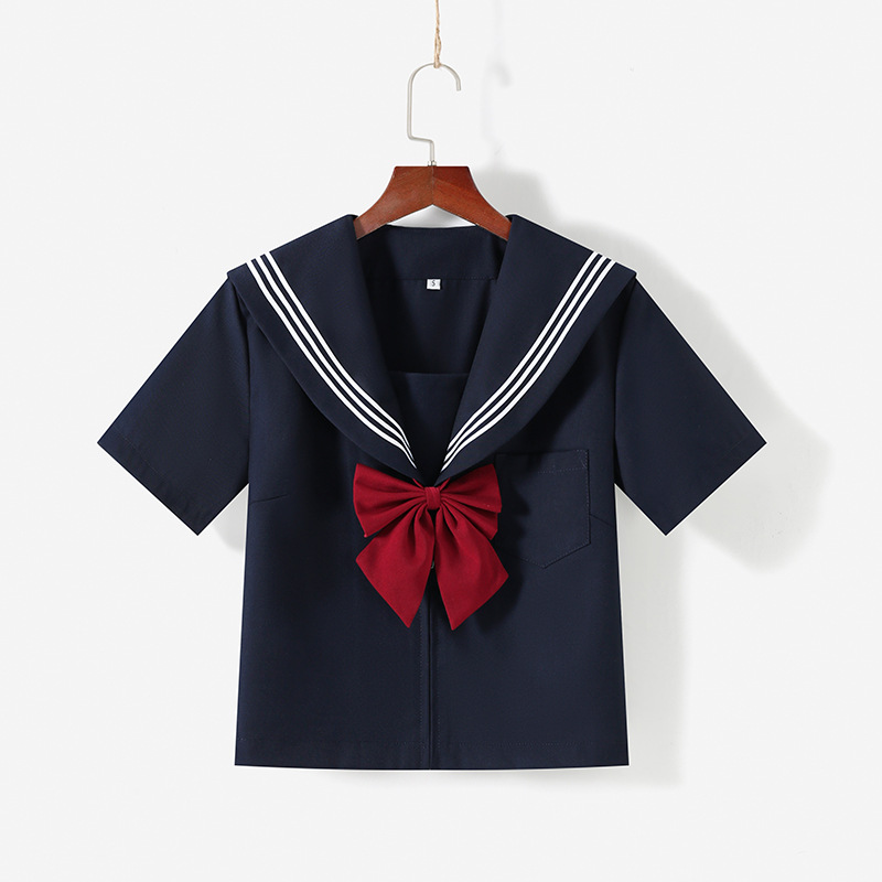 Short sleeved top (with bow tie)