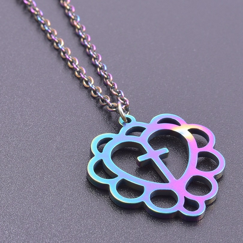 5:multi-colored   necklace