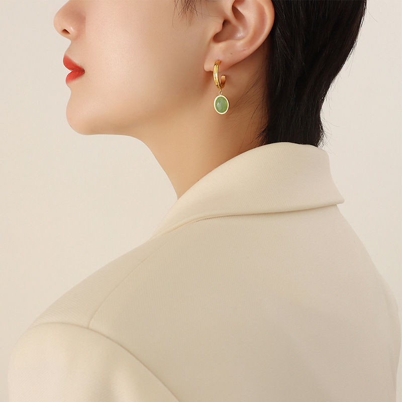 1:F635 - Gold Earrings