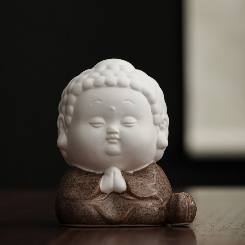 Small sitting Buddha (brown clothes7*8.5cm