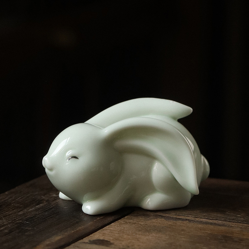 2:Jade Rabbit is auspicious (green) 9.6*5.7*5.1cm