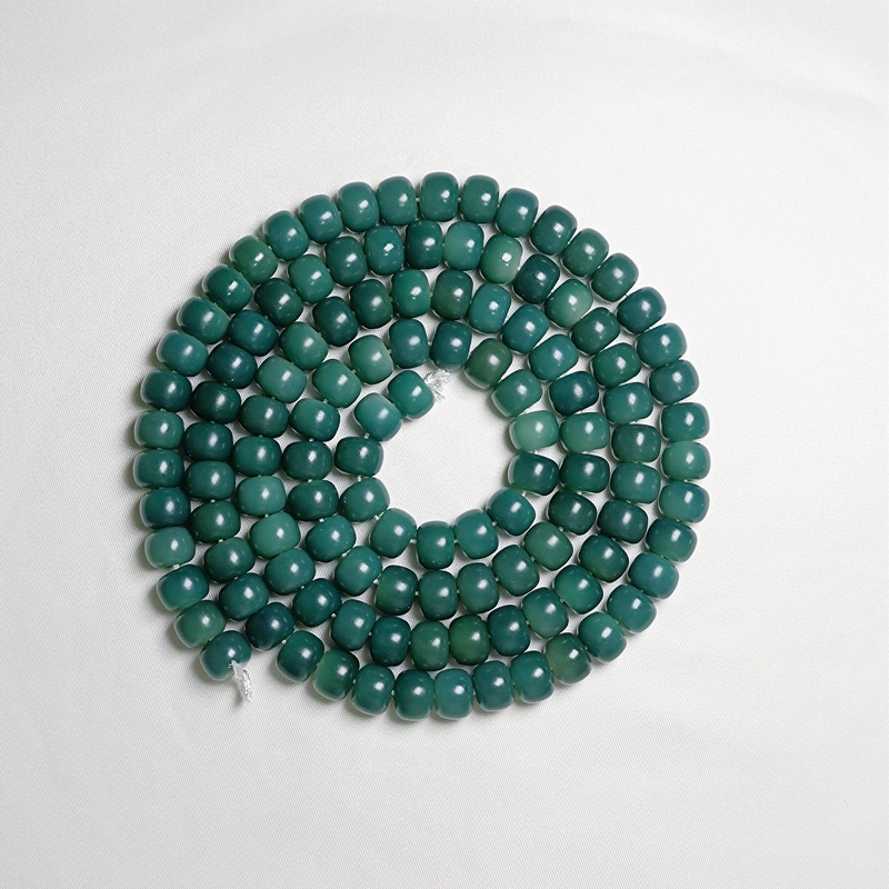 A total of 1148 * 6mm barrel beads were used in th