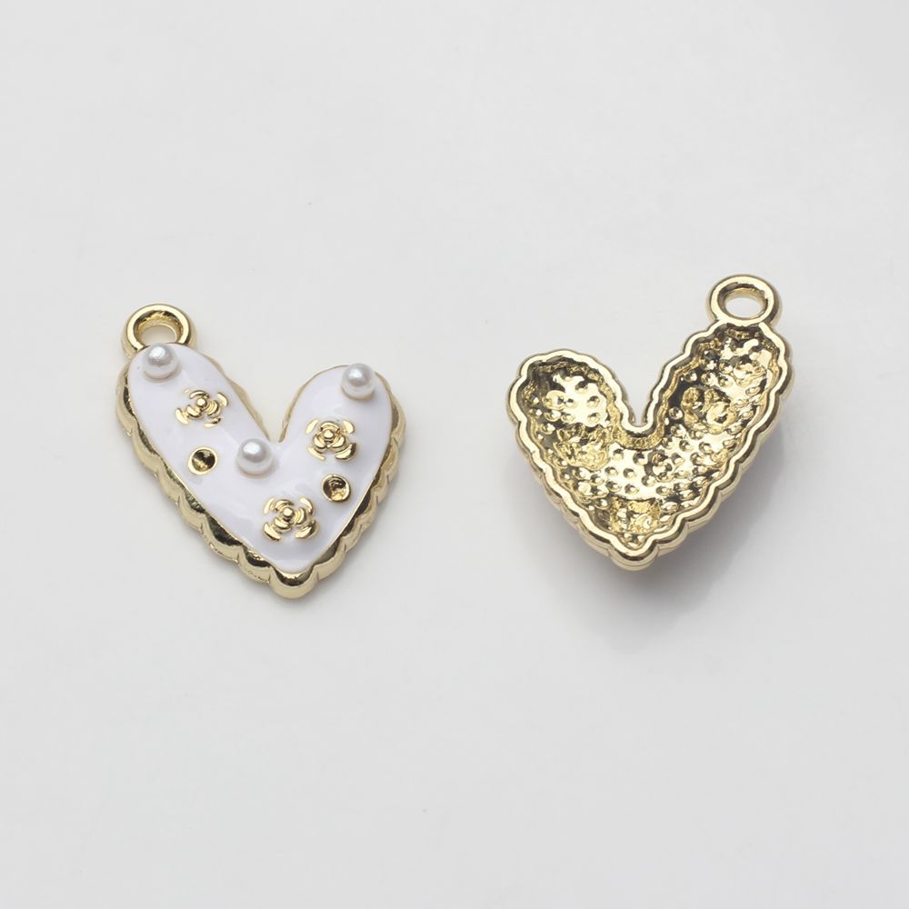 4:Love White - Gold 20 * 15mm