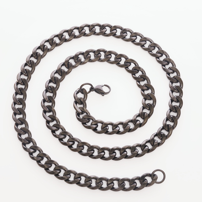 Chain width 6mm black 70cm