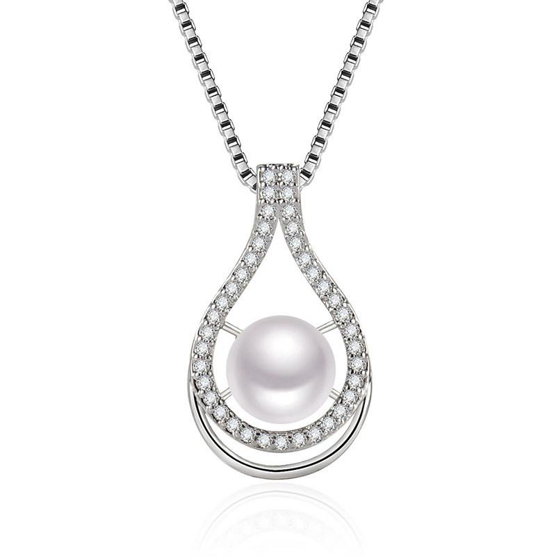 3:platinum color necklace