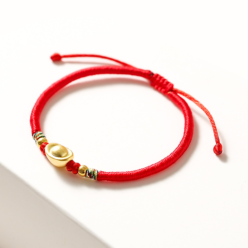 Women's red rope