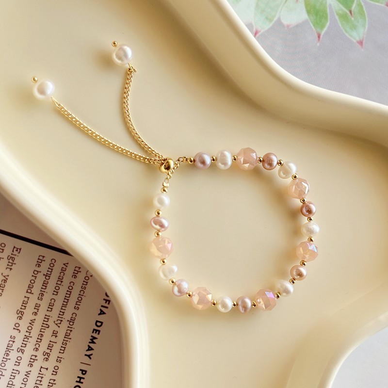 3:597 pearl bracelet