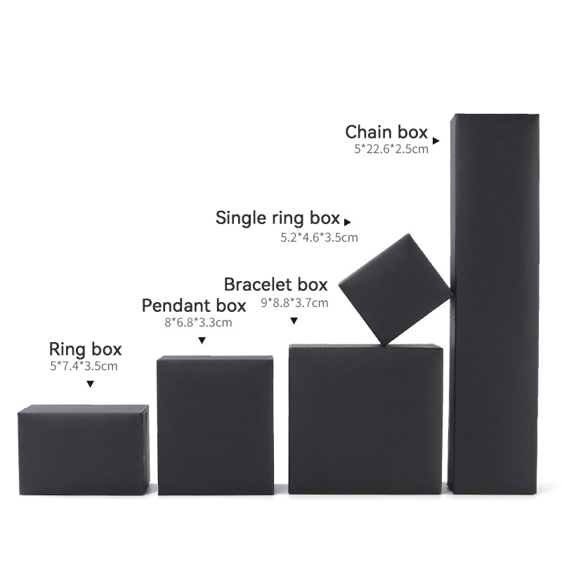 black Small single ring box 5.2x4.6x3.5cm