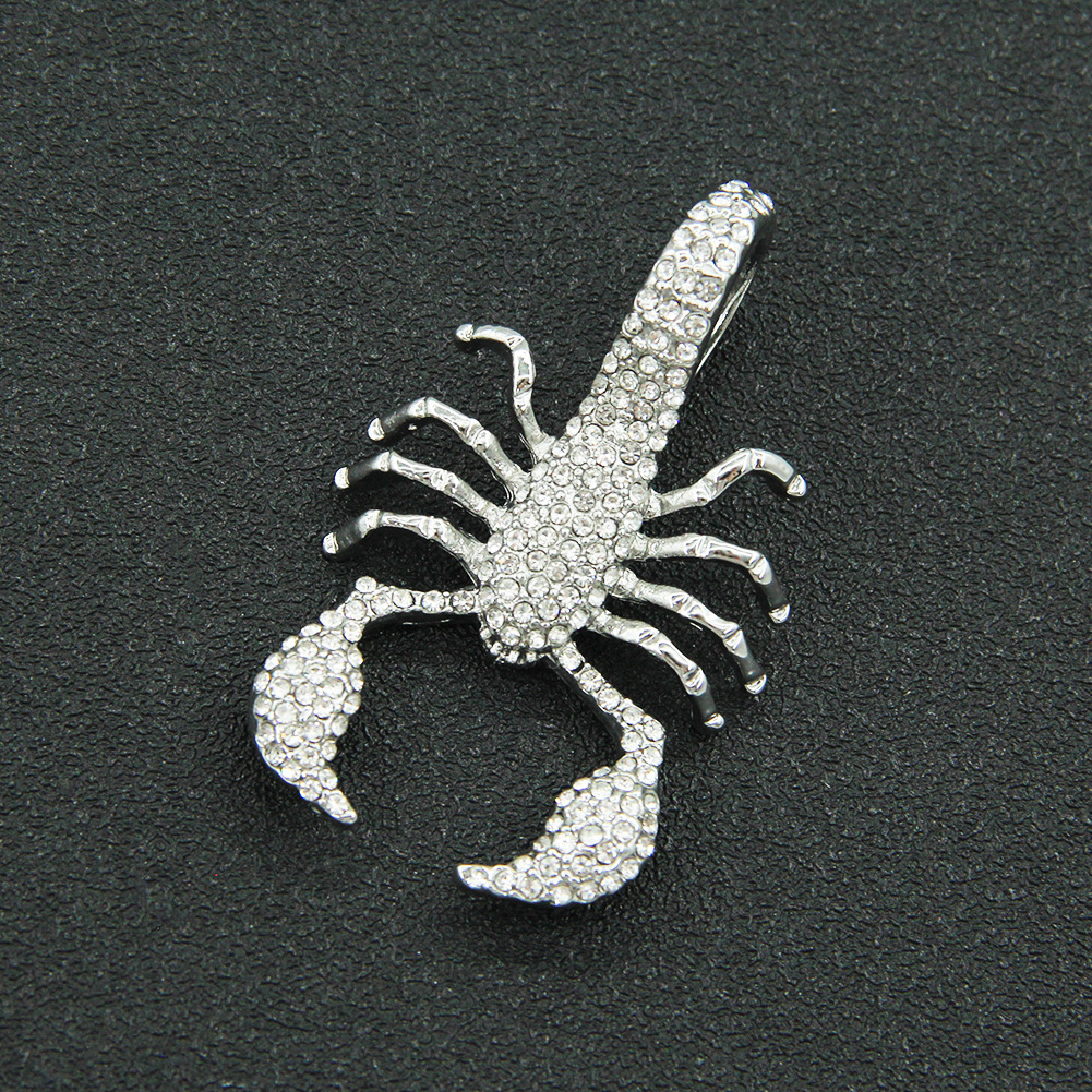 4:Single pendant-silver (Scorpion)