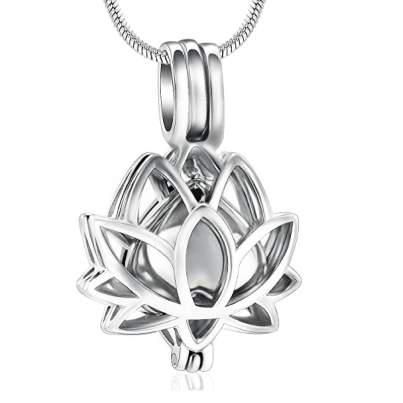 8:Silver Necklace