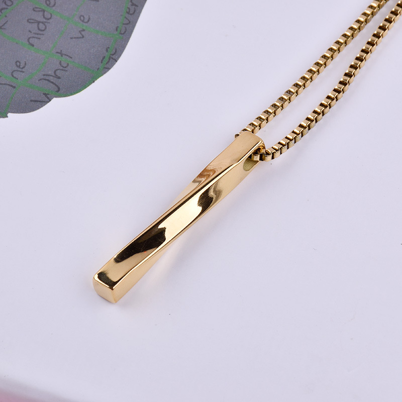 1:Rose gold pendant   necklace