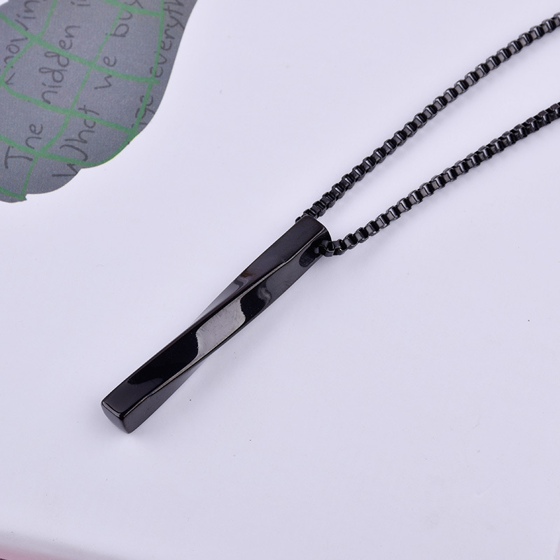 3:Black pendant   necklace