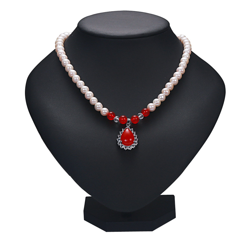 White pearl red drop-shaped necklace