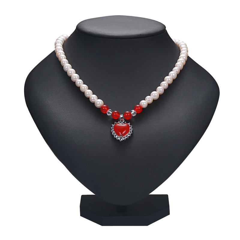 White pearl red heart-shaped necklace