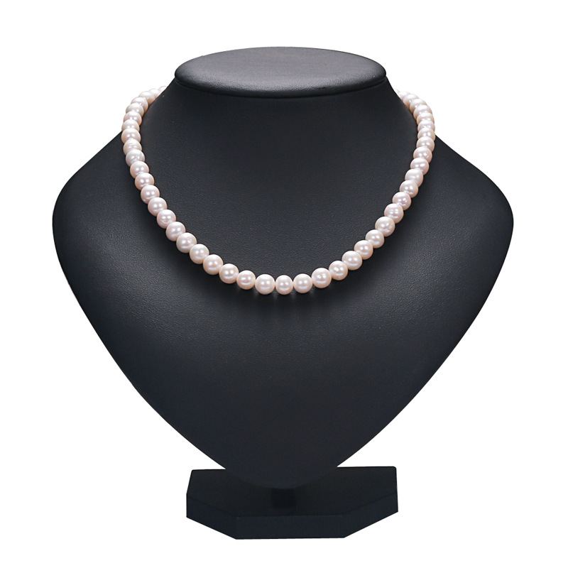 White pearl color necklace