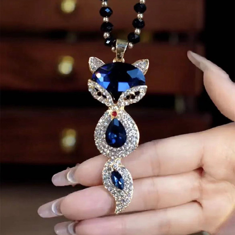 Blue Diamond Fox (crystal beaded)