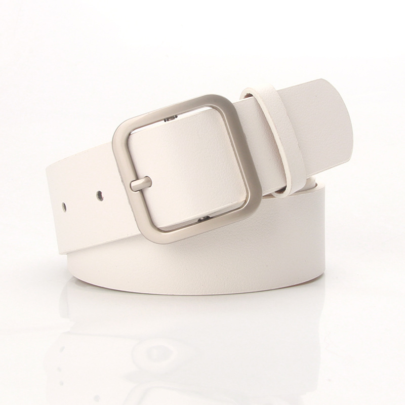 Silver buckle white
