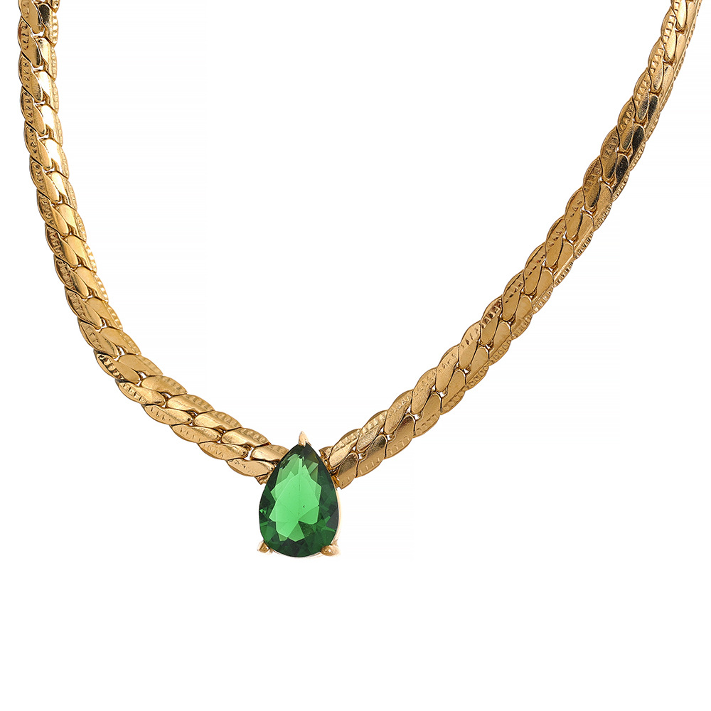 Green necklace 38cm