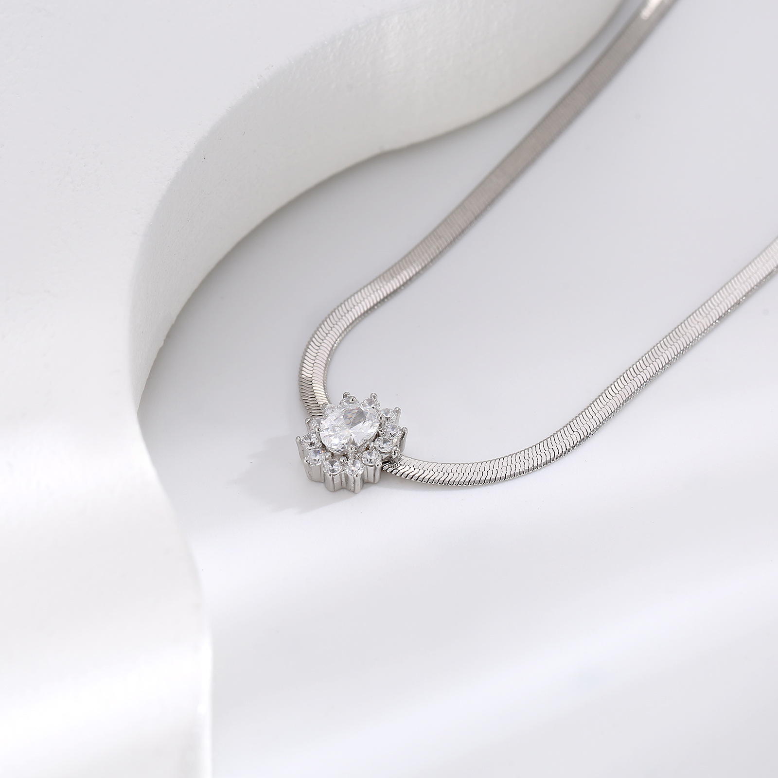 3:White diamond silver chain