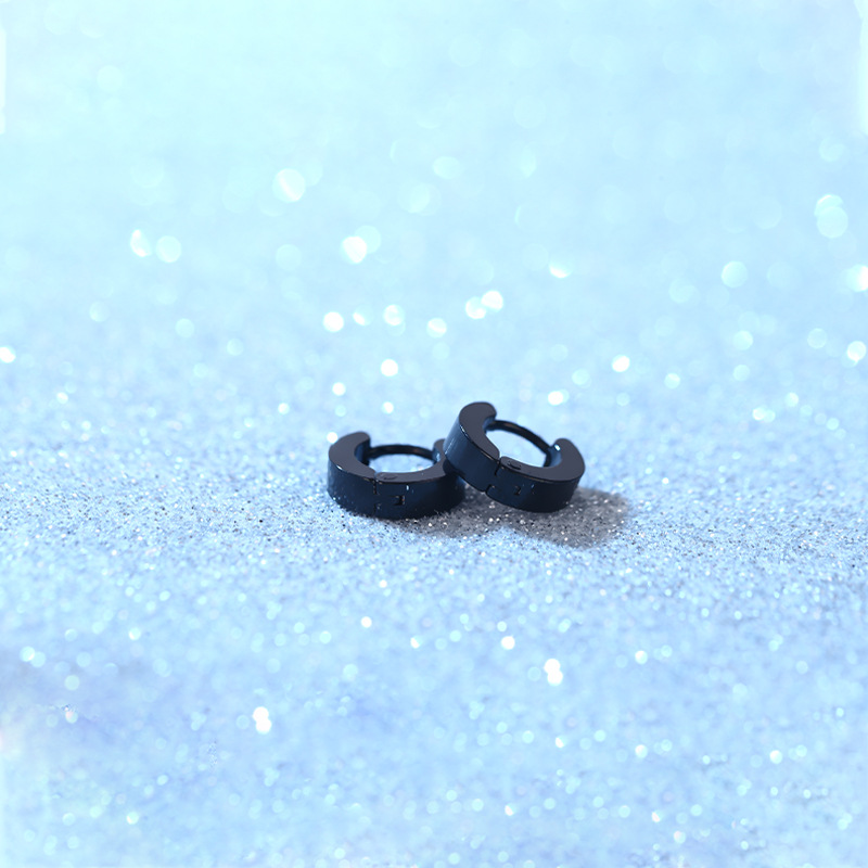 1:3*7mm earrings flat black