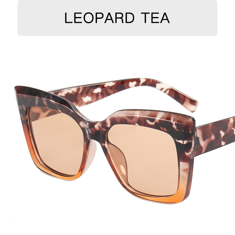 Tea with leopard print
