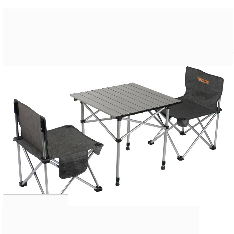 A table 55x54x52/68cm, chairs 40x40x32cm